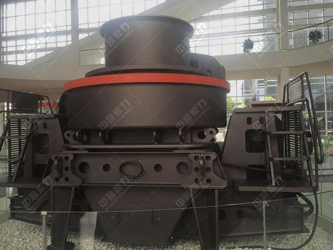 立軸沖擊式破碎機(jī)內(nèi)部配件圖 立軸沖擊式破碎機(jī)內(nèi)部配件圖