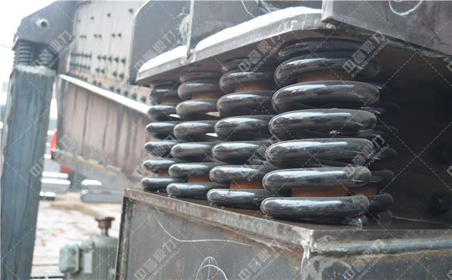 選擇振動給料機時應注意的技術問題是什么?