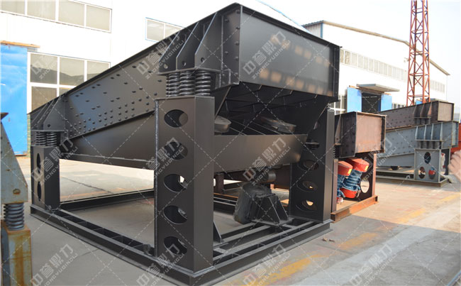 選擇振動給料機時應注意的技術問題是什么?