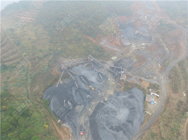 破碎石子生產(chǎn)線/破碎石子設(shè)備/石子破碎生產(chǎn)線價格