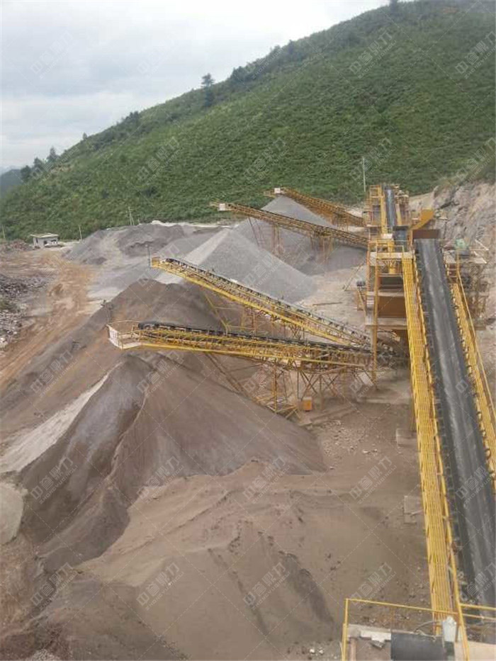 碎石設備生產線流程_時產200噸碎石生產線多少錢?