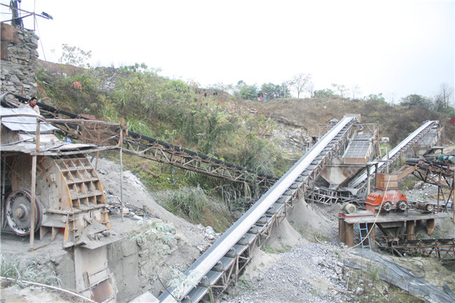 湖南省時產50噸石灰石制沙生產線