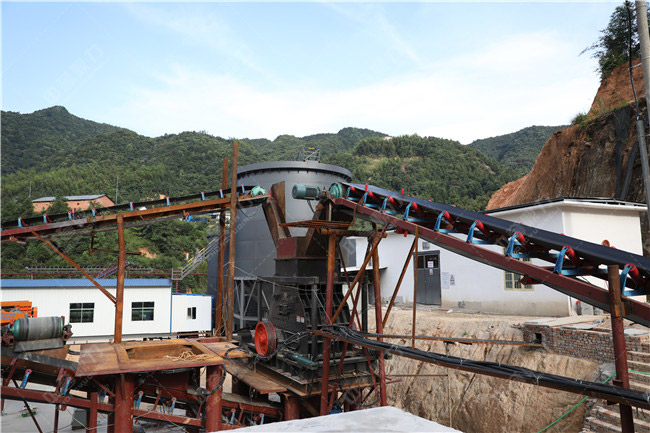 人工制砂生產(chǎn)線粉碎設(shè)備的選型